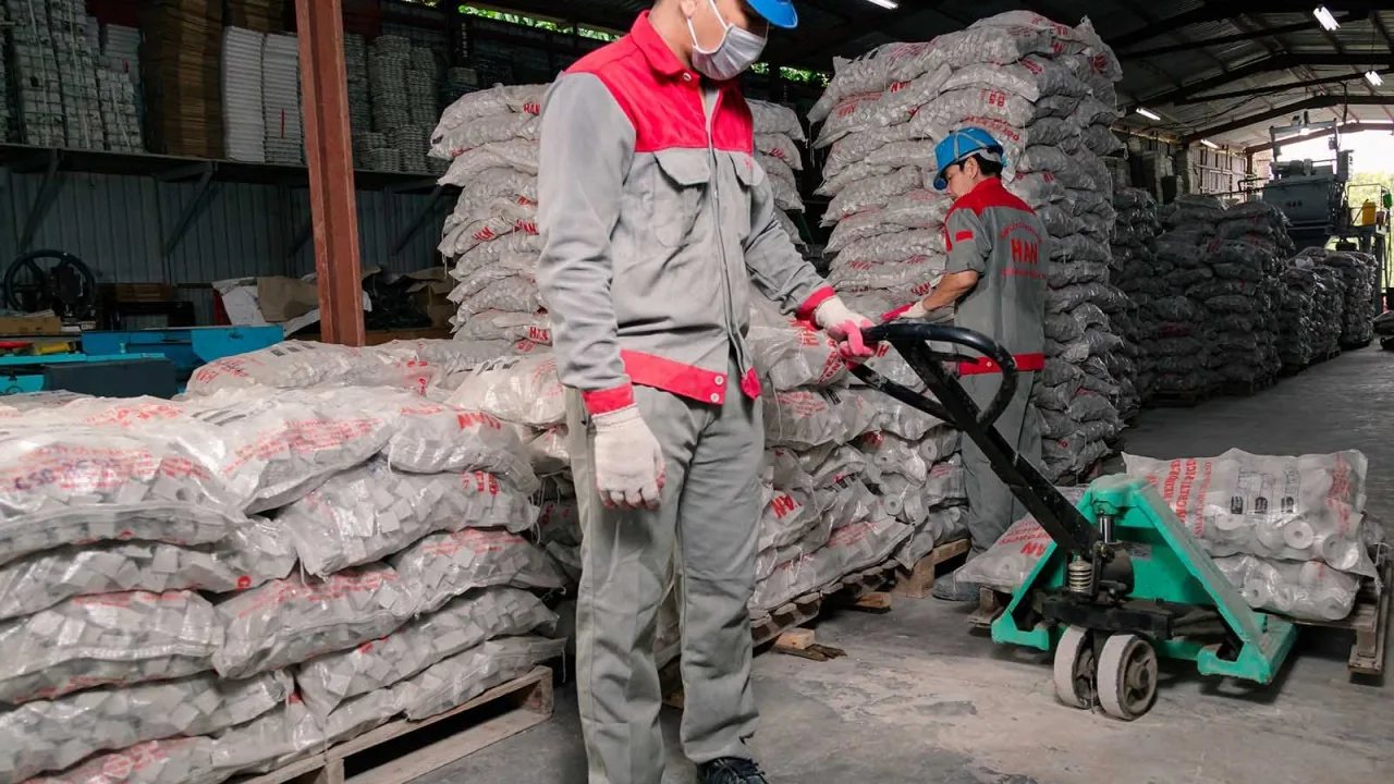 Sản xuất tại nhà máy HAN